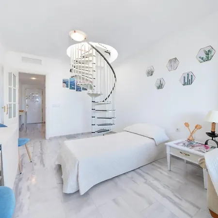 Sunny Terrace Апартаменты *